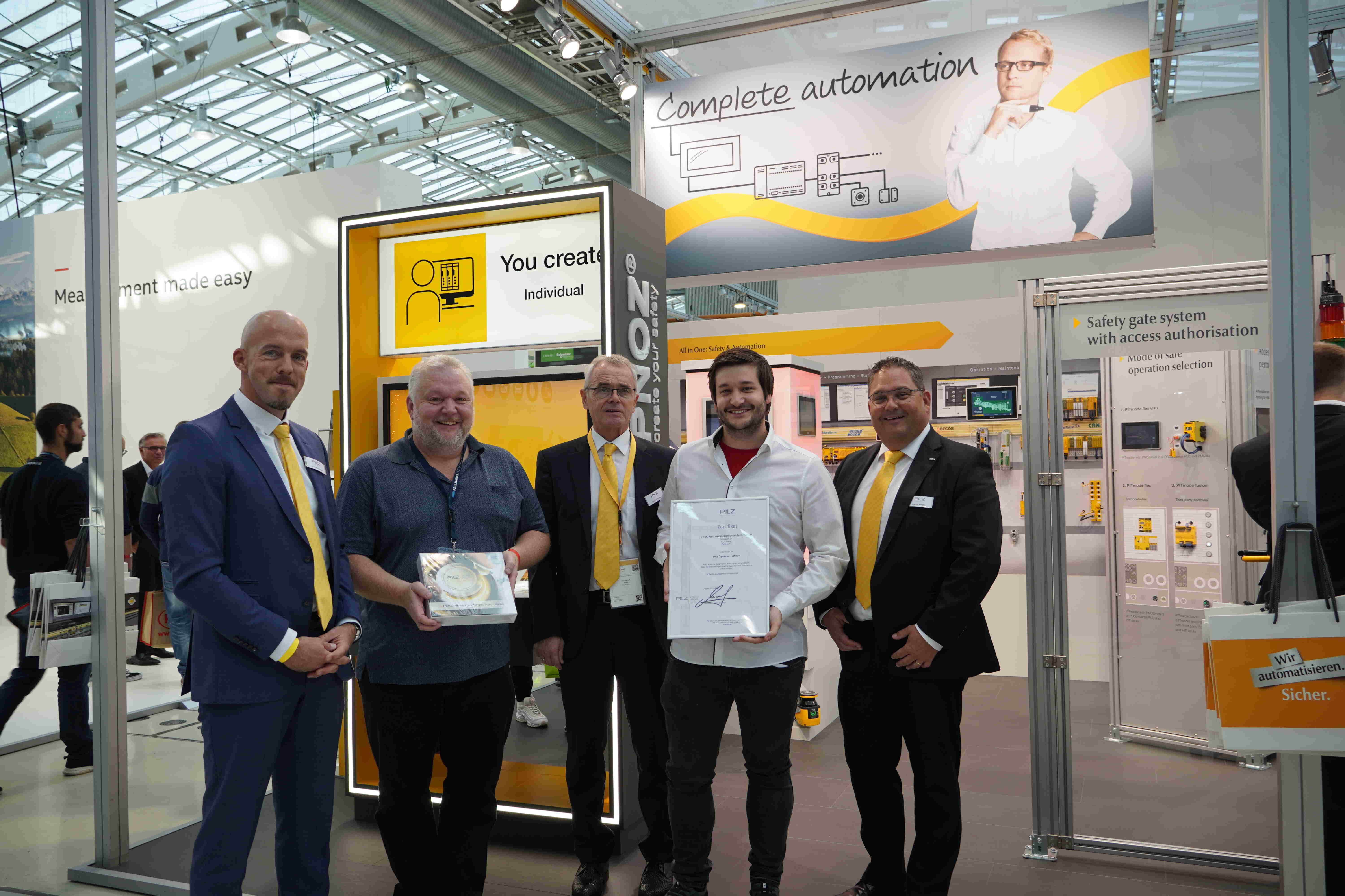 Vertragsunterzeichnung iRd SMART Automation in Linz im Oktober 2021